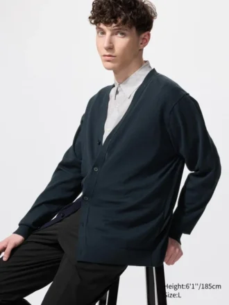 Gilets tricotés à col en V pour homme