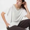 T-shirt ample à col en V AIRism pour femme | 2 Way