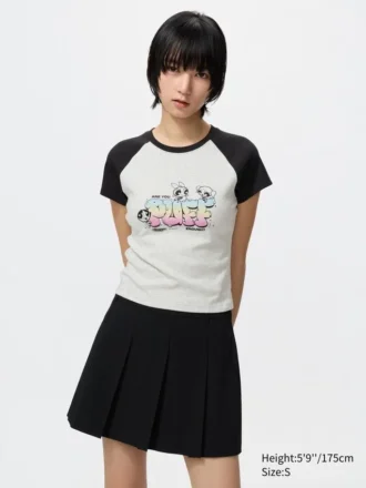 T-shirt graphique pour femme « Cheerful Characters UT »